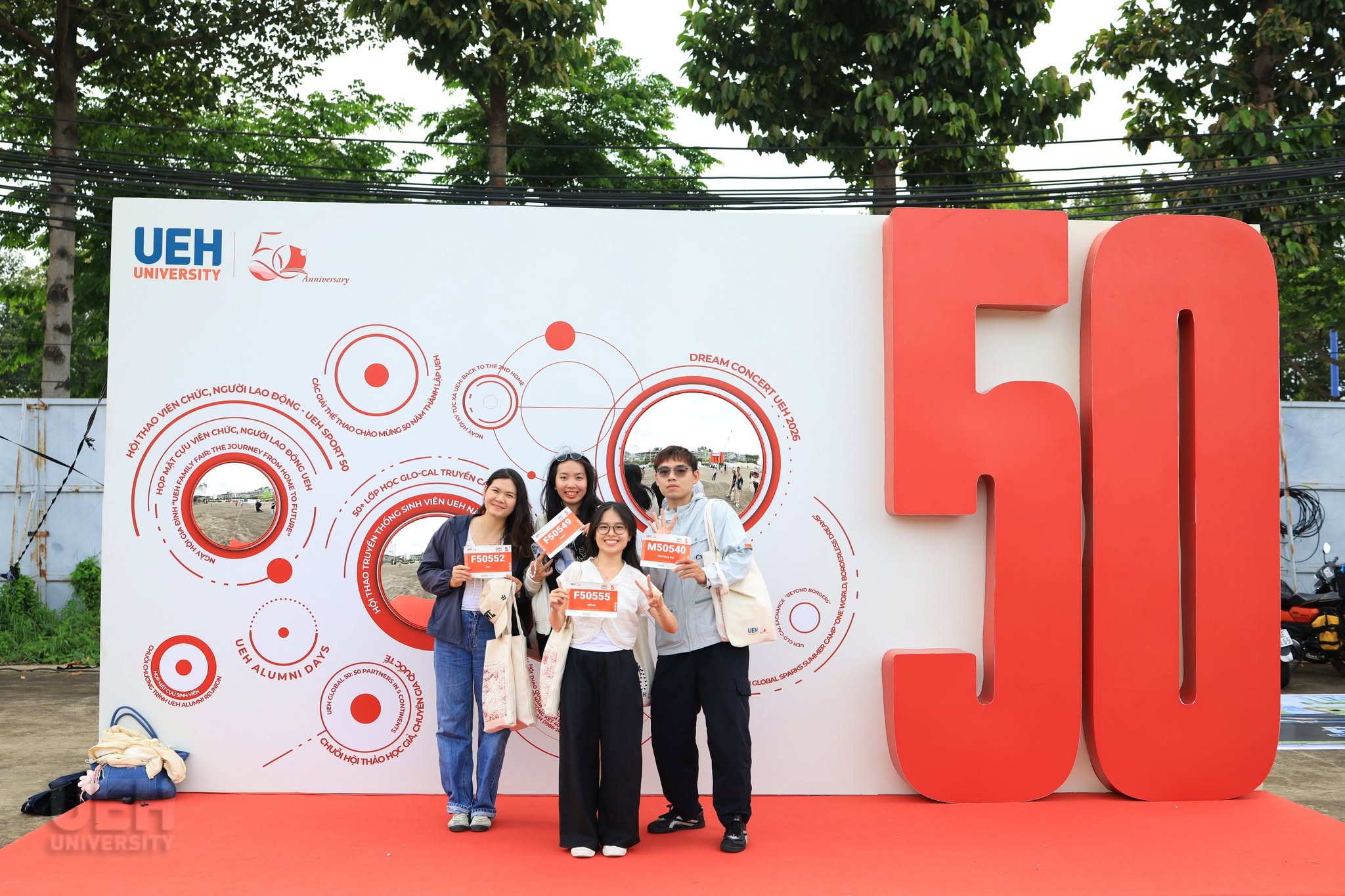 cho-thue-backdrop-ueh-half-marathon.jpg