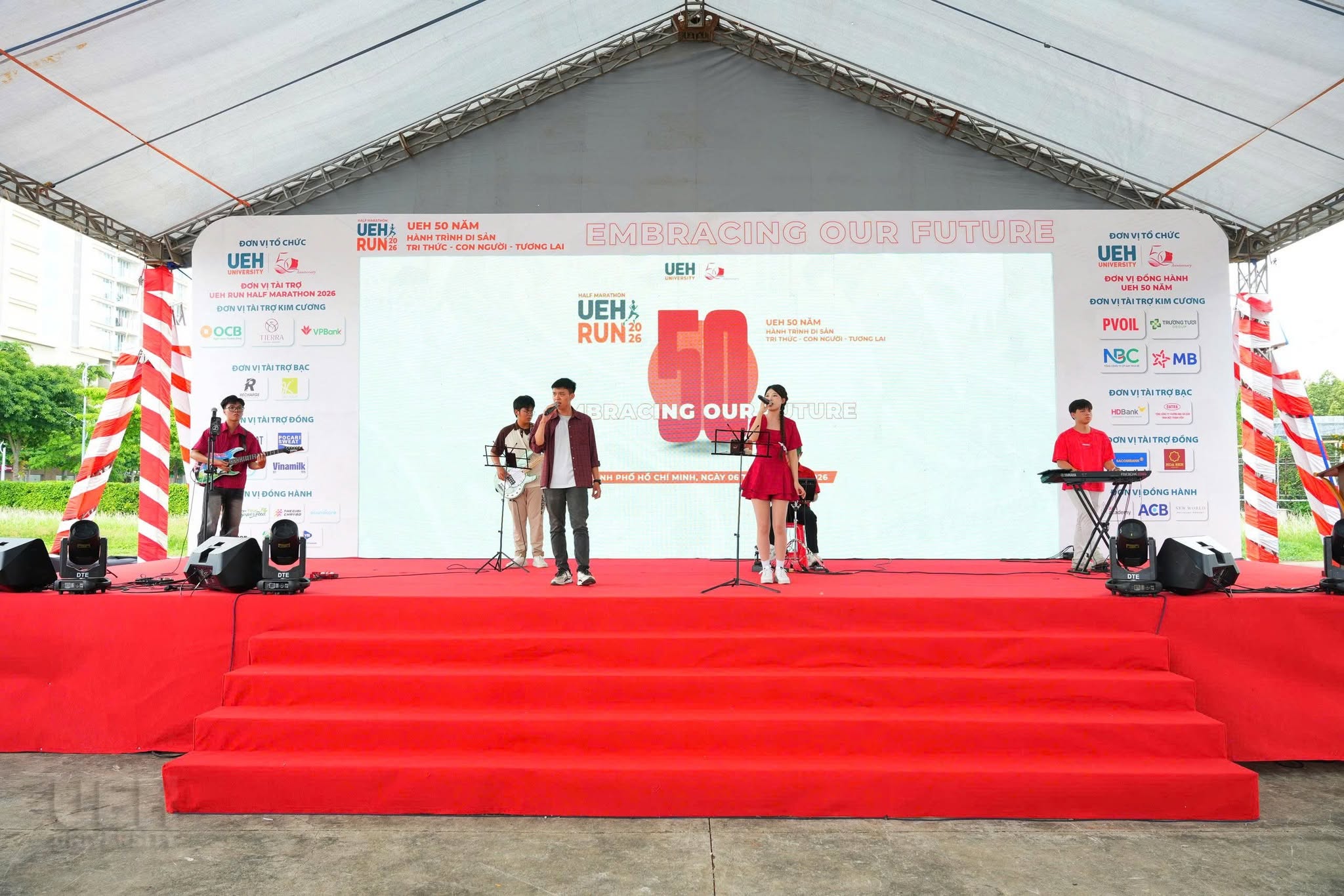 cho-thue-san-khau-su-kien-marathon.jpg