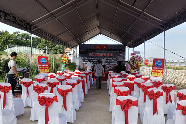 Cho thuê bàn ghế