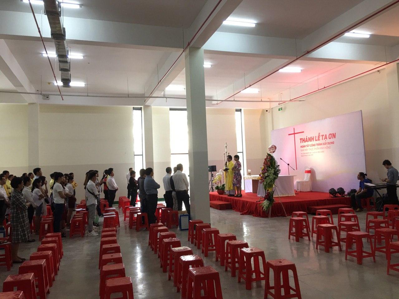 Cho thu&ecirc; ghế nhựa