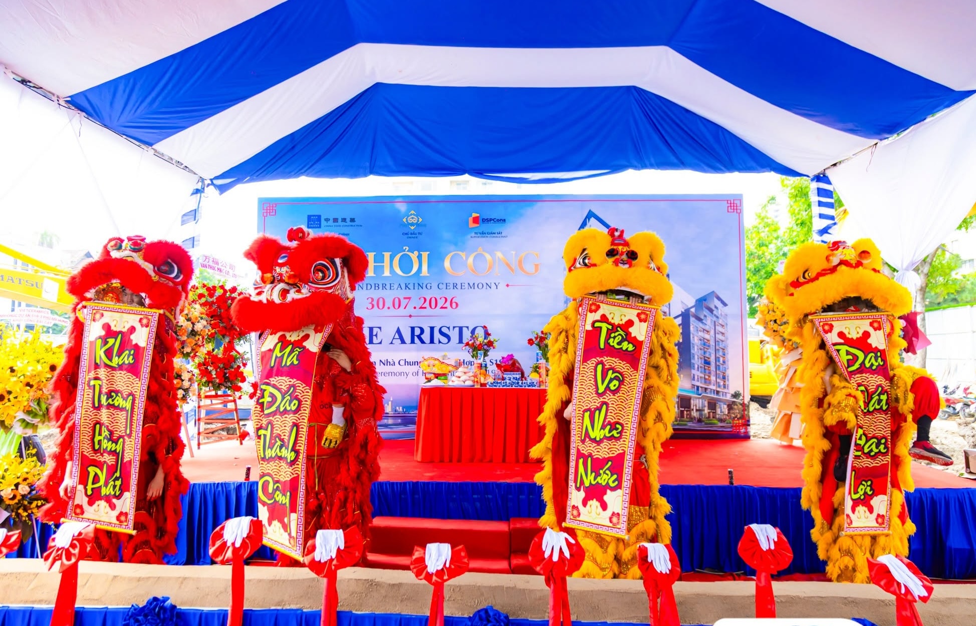 to-chuc-le-khoi-cong.jpg