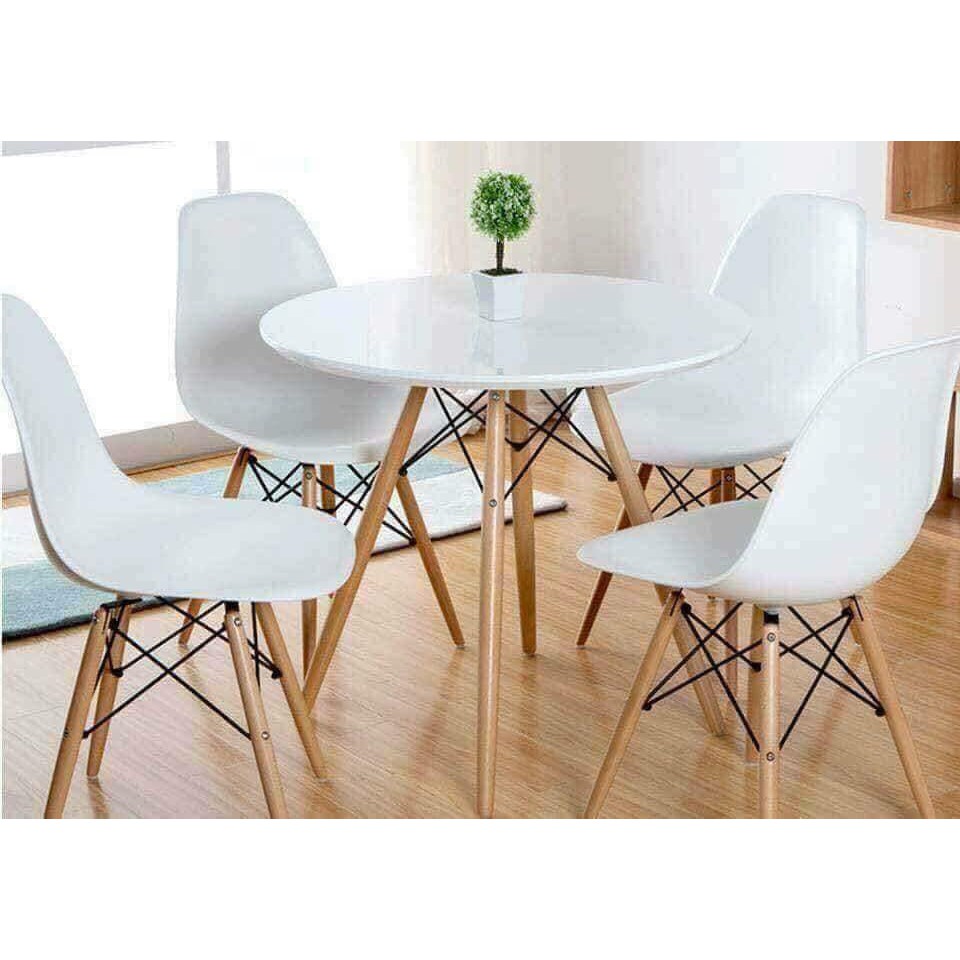 cho-thue-ban-ghe-eames-trien-lam