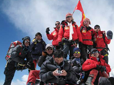 Khách hàng thân thiết: Phan Thanh Nhiên, người Việt đầu tiên chinh phục nóc nhà thế giới Everest